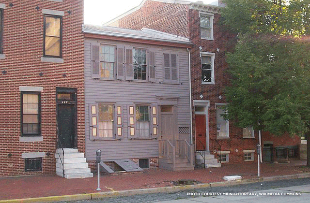 150512_blog-photo_walt-whitman-house